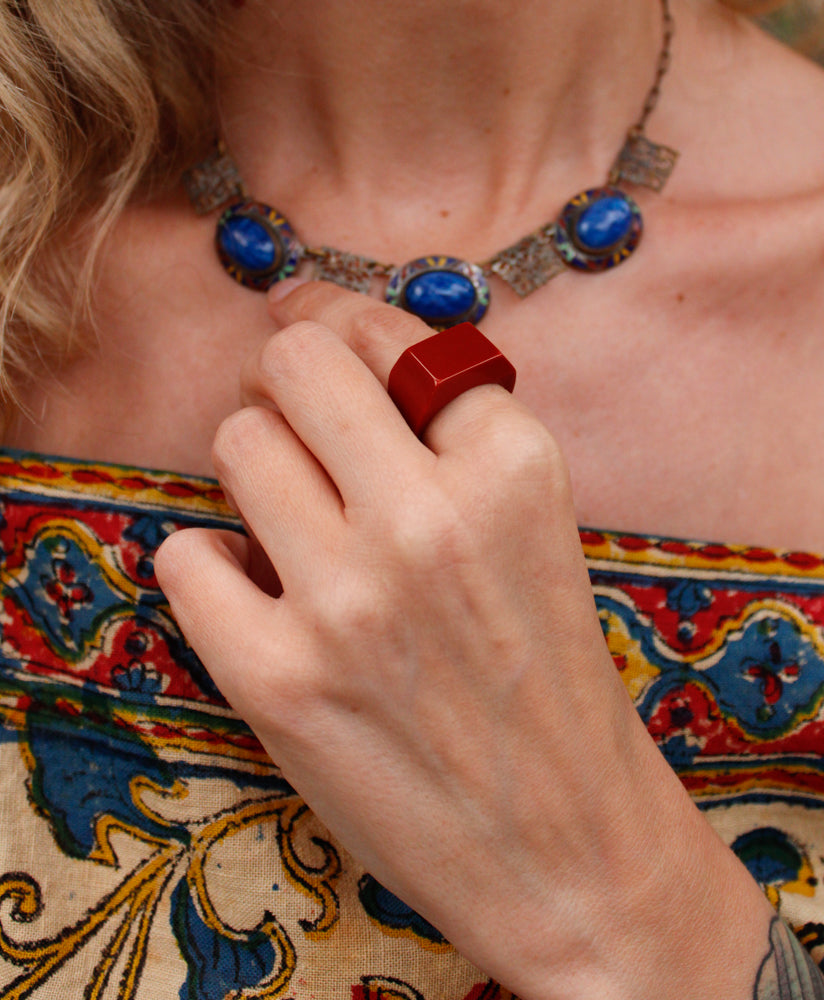 1940s Red Bakelite Ring - 8.5