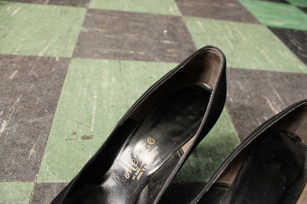 1950s. Mezzo Brushed Leather Black Heels - 8.5