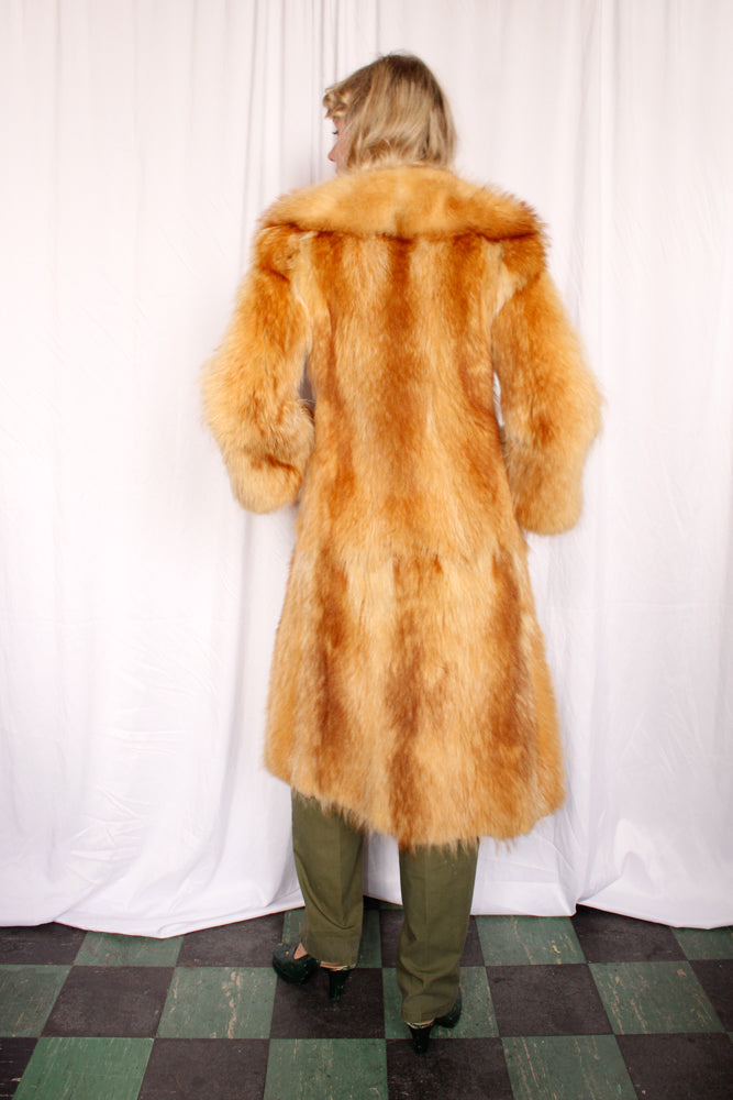 1970s Stunning Long Fur Coat - Medium