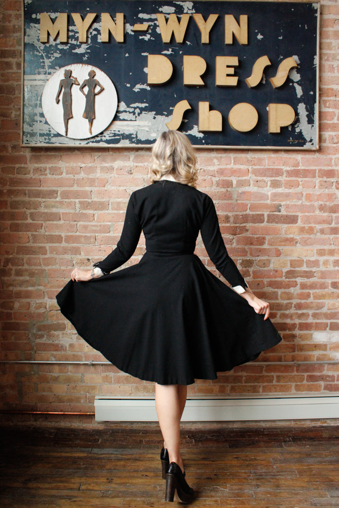 1950s Winter Wool with White Collar Dress - Small 