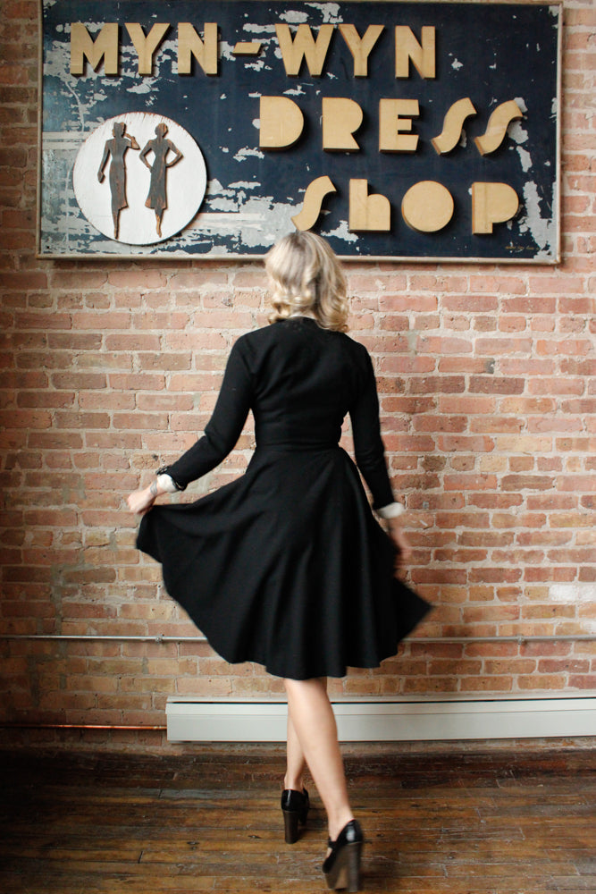 1950s Winter Wool with White Collar Dress - Small 