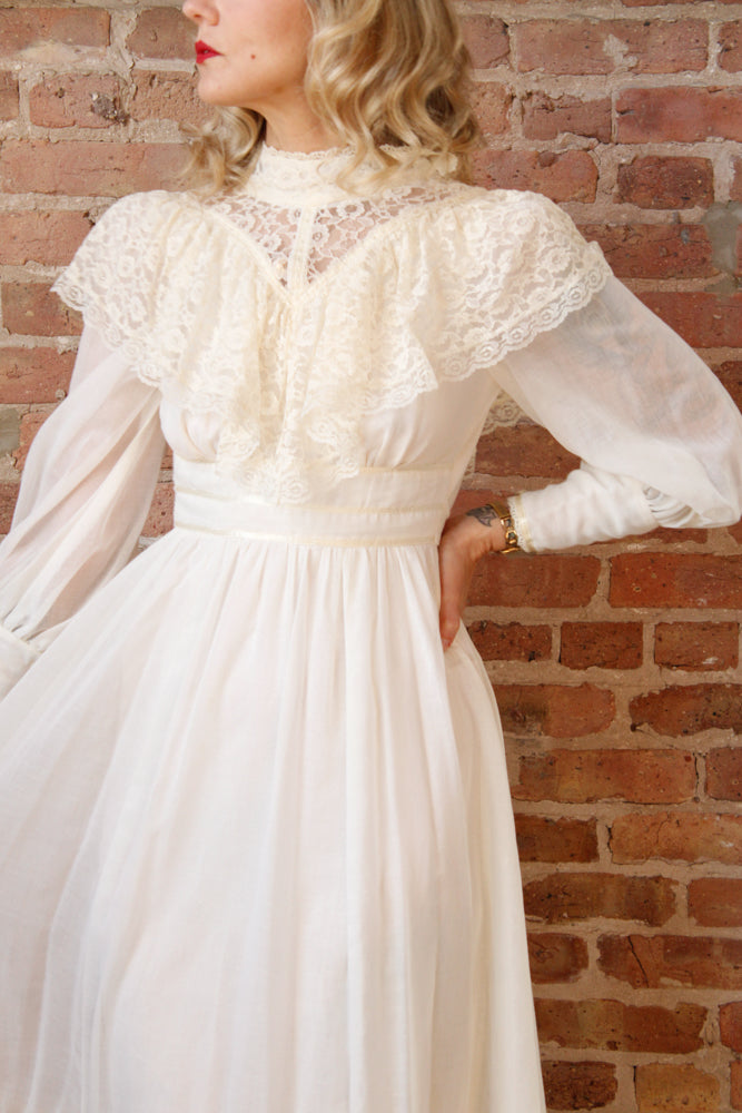 1970s Victorian Revival Candi Jones Ivory Gown - XXS