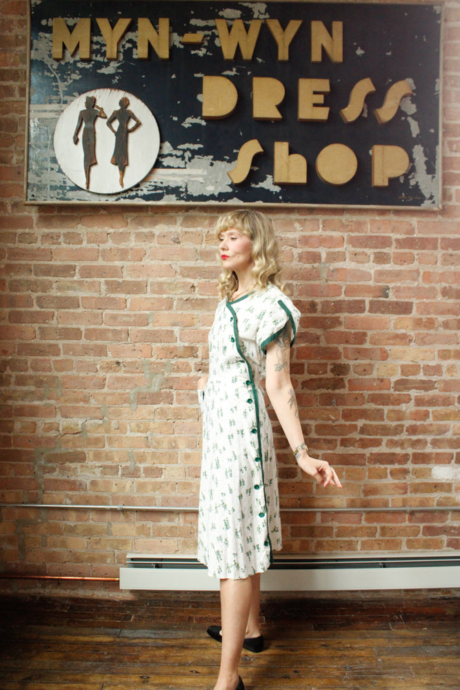 1940s Victorian Stroll Novelty Print Dress - Large