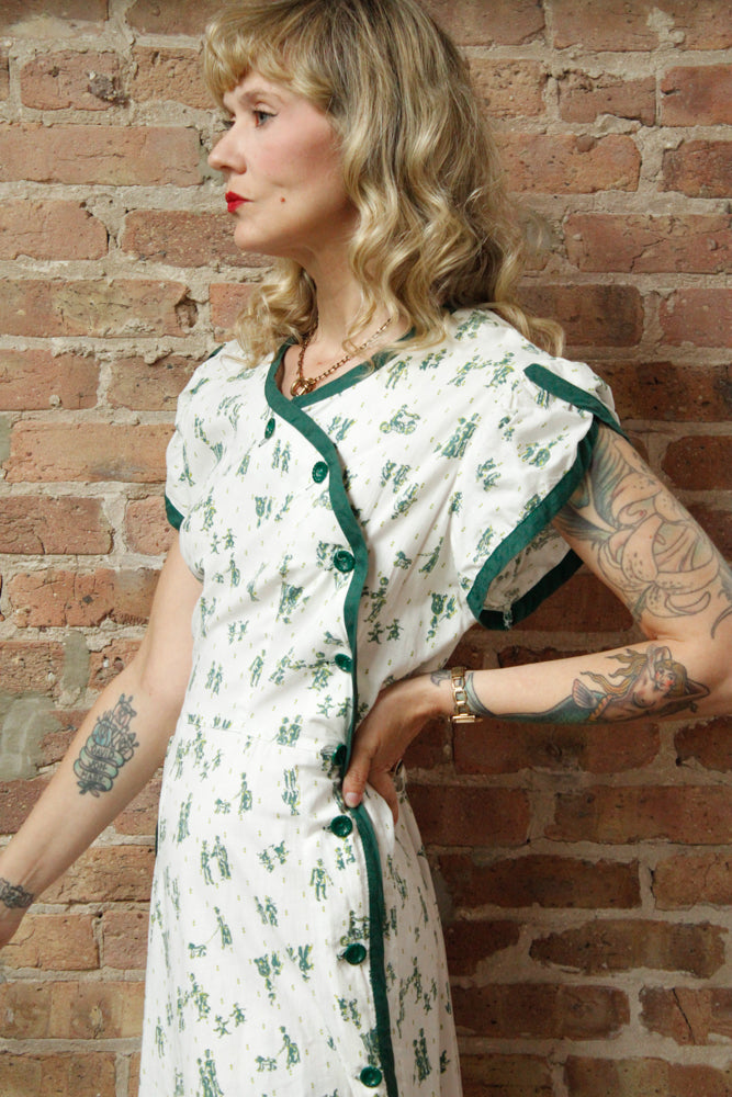 1940s Victorian Stroll Novelty Print Dress - Large