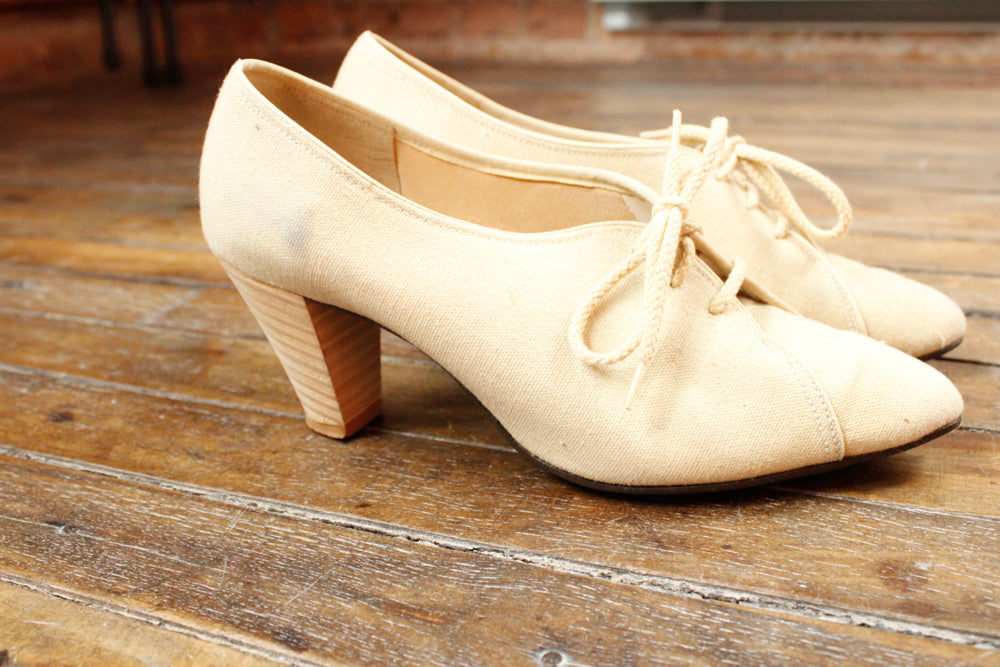 1970s Canvas Freddies by Fred Braun Lace up Heels - 8