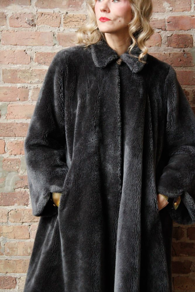 1940s Marshal Fields & Co Teddy Bear Swing Coat - Large