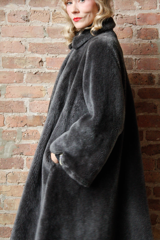 1940s Marshal Fields & Co Teddy Bear Swing Coat - Large