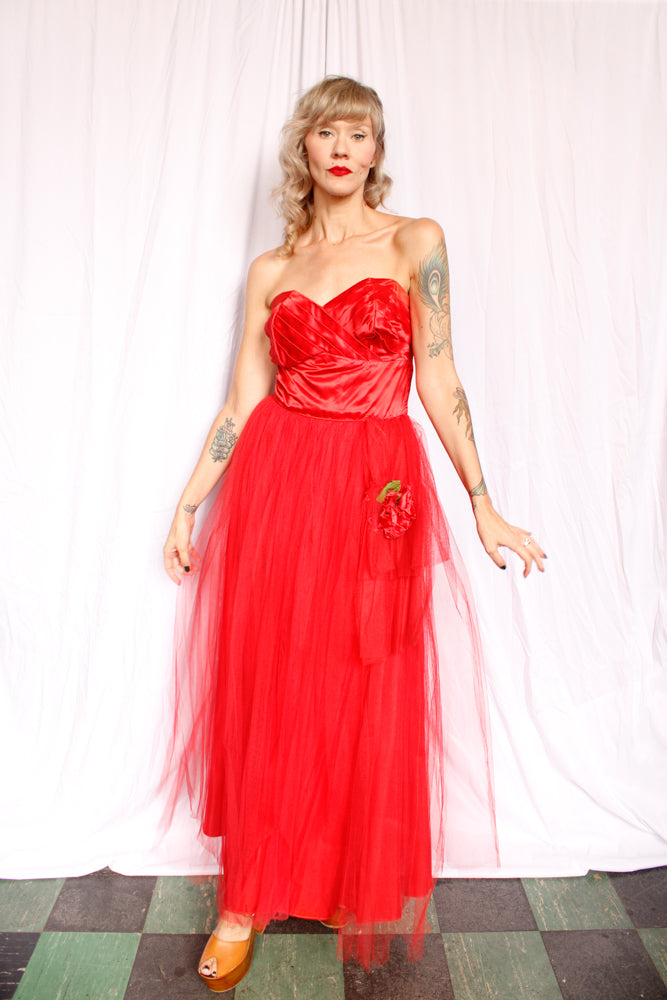 1940s Red Formal Tulle Strapless Gown - Medium