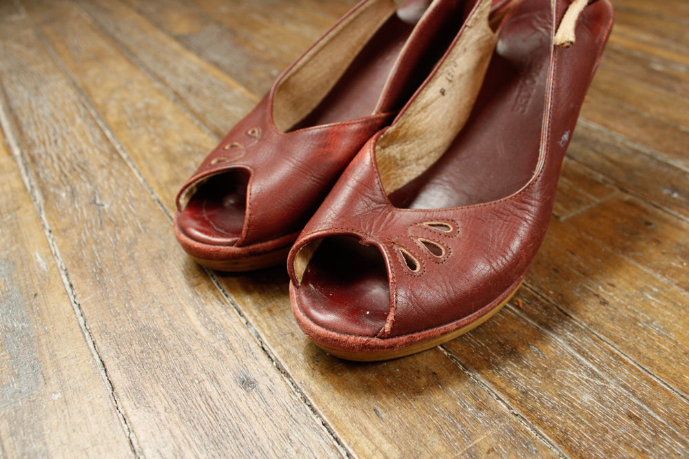 1970s Cherokee Wedge Sandals - 8.5/9M