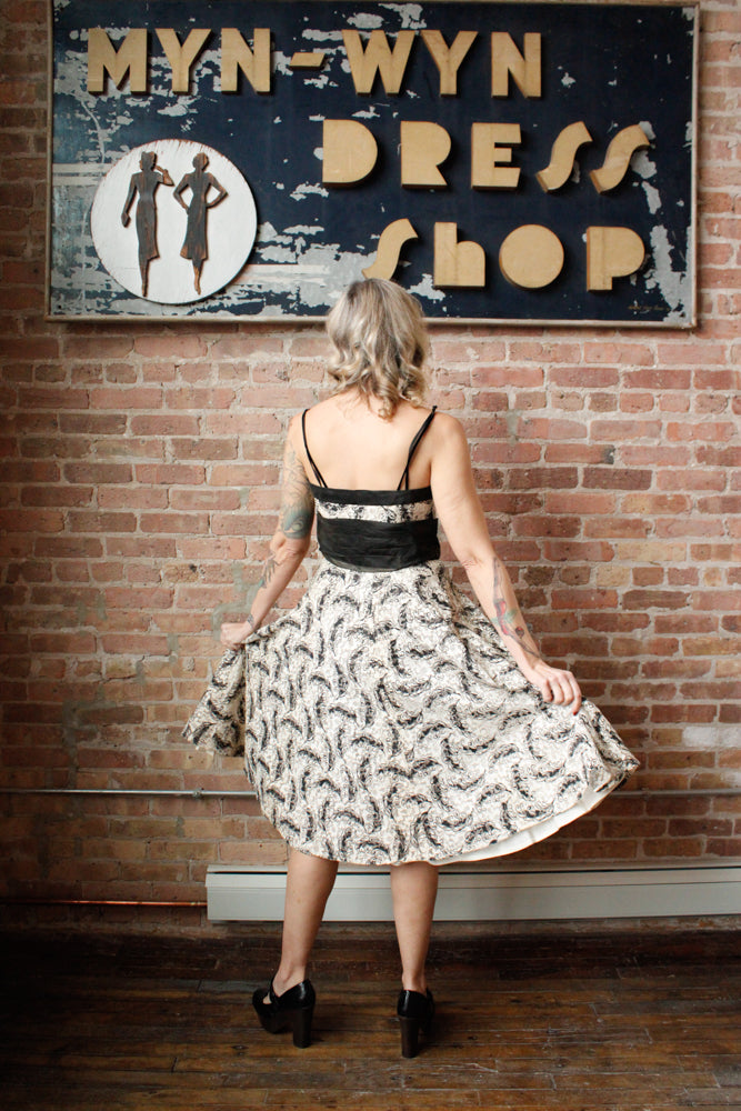 1950s Feather Pattern Lace Cocktail Dress - Small
