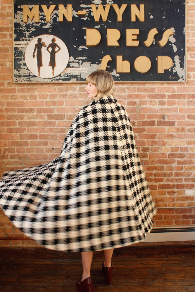 1990s Anna Livia Houndstooth Wool Cape - O/S
