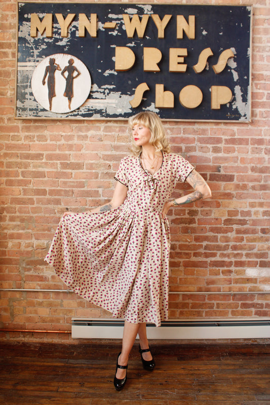 1950s Silk Floral Day Dress - Medium