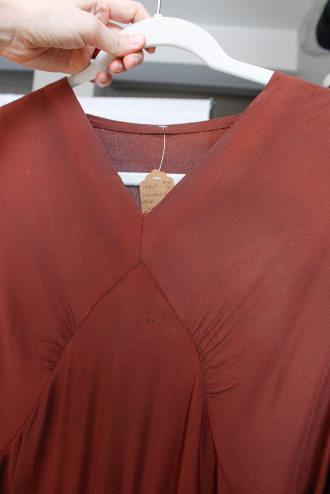 1930s Cocoa Silk Crepe with Velvet Studded Sleeves & Brass Belt - Large