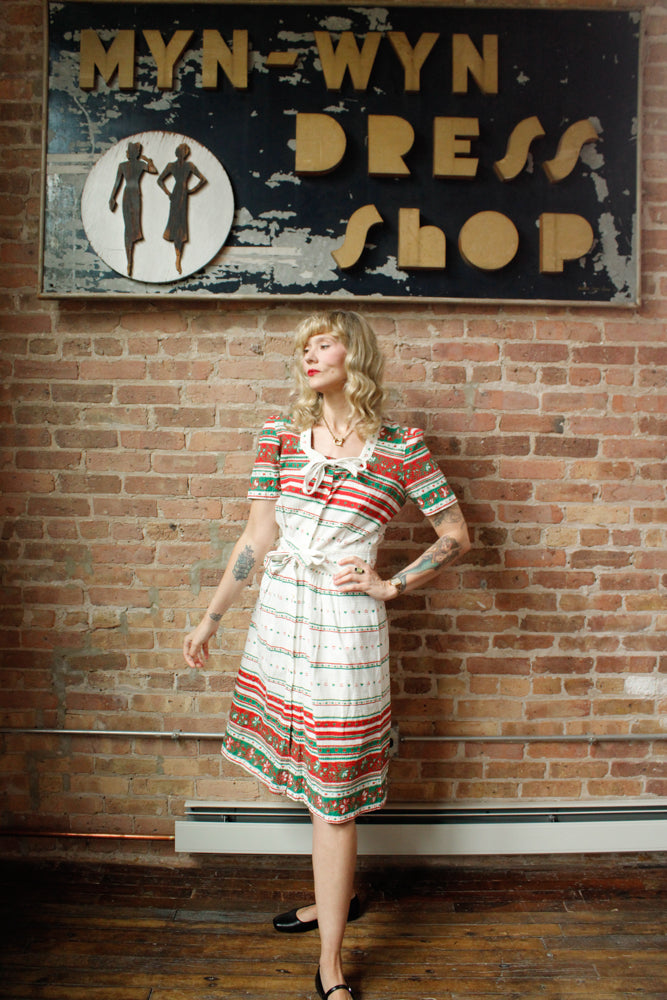 1940s Seersucker Cotton Folk Print Playsuit and Skirt Set - M/L