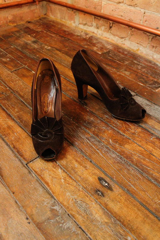 1930s Art Deco Brown Brushed Leather High Heels - 8N