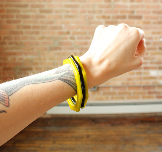 1940s Chartreuse & Black Bakelite Bangles
