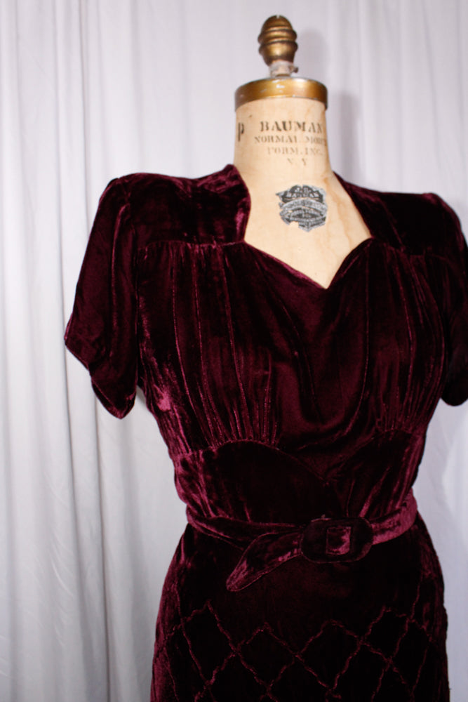 1930s Silk Velvet Bordeaux Dress w/belt - S/M