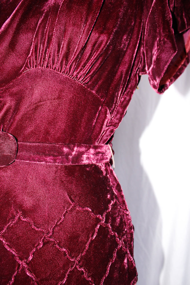 1930s Silk Velvet Bordeaux Dress w/belt - S/M