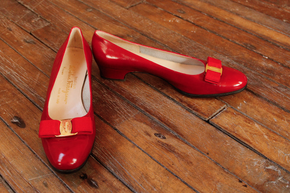 1990s Vera Red Ferragamo Leather Flats - 9-9.5