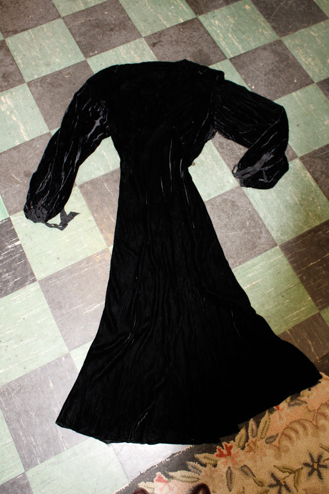 1930s Black Velvet Bias Cut Dress with Bishop Sleeves - Medium