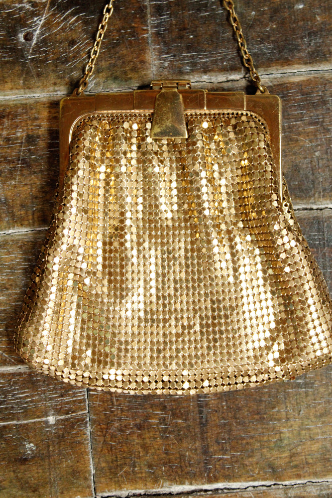 1930s Whiting and Davis Mesh Gold Bag 