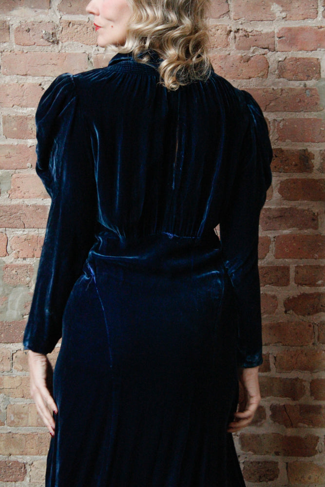 1930s Sapphire Long Sleeve Silk Velvet Gown - S/M