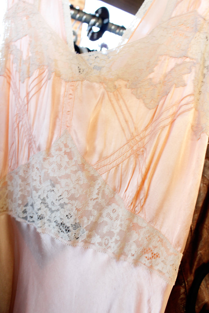 1940s Silk Satin & Lace Negligee Gown - M/L