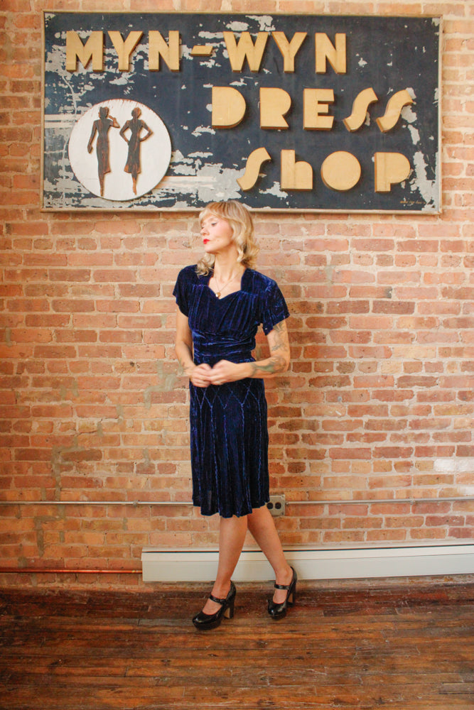 Late 30s/40s Sapphire Silk Velvet Dress - S/M