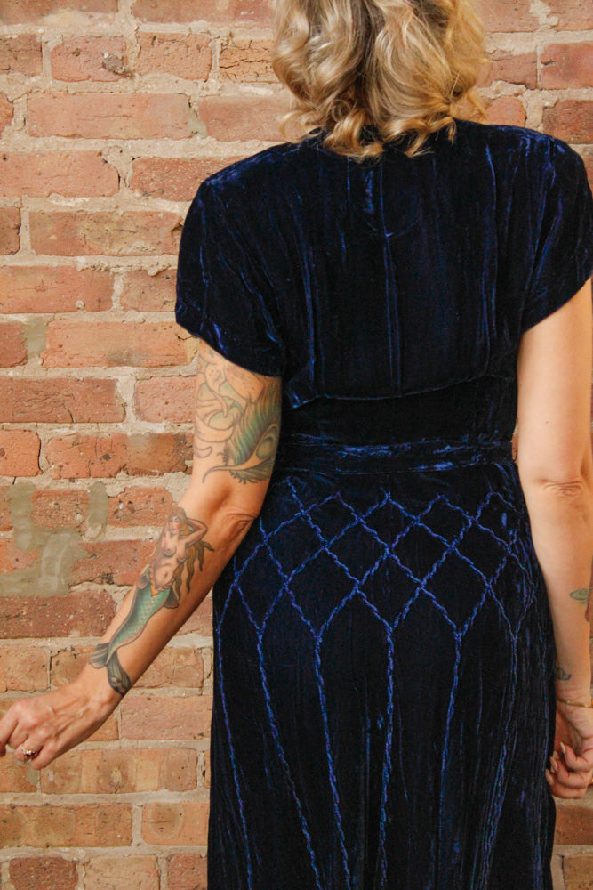 Late 30s/40s Sapphire Silk Velvet Dress - S/M
