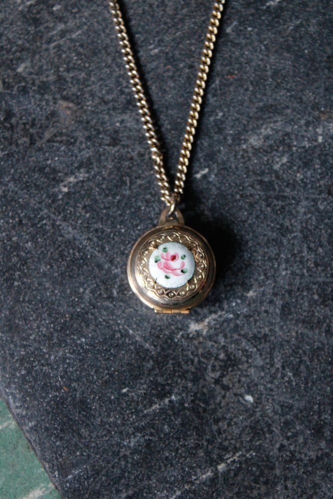 1940s Floral Gold Fill and Brass Chain Locket w/ picture inside
