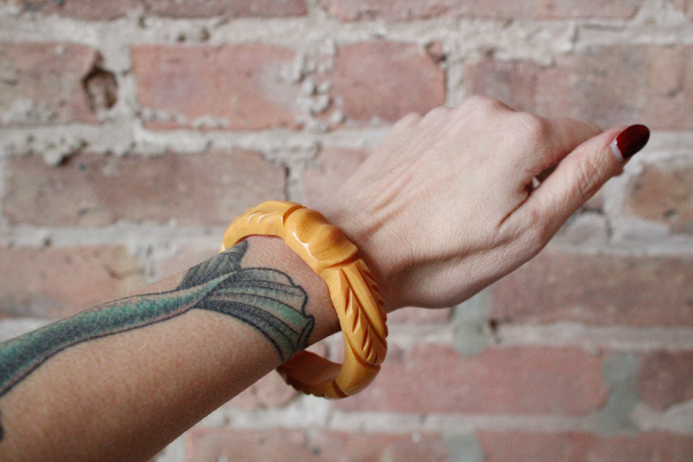 1940s Butterscotch Carved Bakelite Bangle 