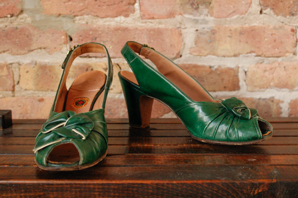 1940s Green Leather Knot Slingback Heel - 8.5