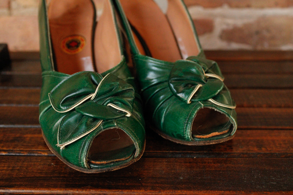 1940s Green Leather Knot Slingback Heel - 8.5