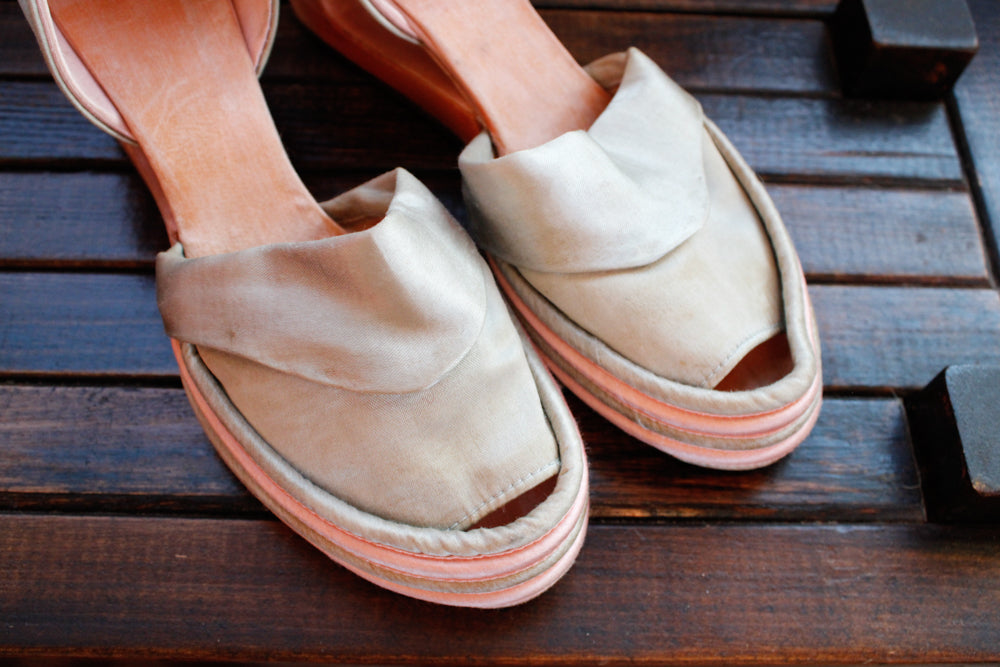 1930s Art Deco Pink & Green Silk Wedge Heels - 7.5/8