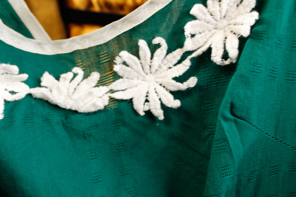 1950s Kelly Green Floral Appliqué Dress - Xsmall