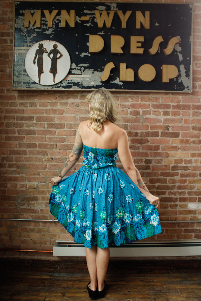 1950s Hawaiian Floral blue Cotton Dress - S/M
