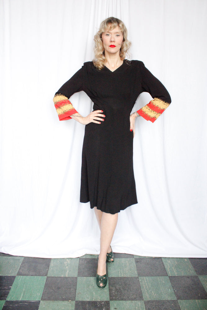 1940s Mode of Youth Crepe Dress with Color Blocked sleeves - Medium