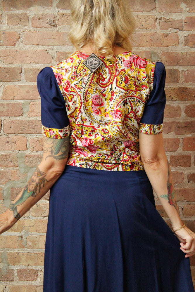 Later 1930s Floral Print Rayon Dress - Medium
