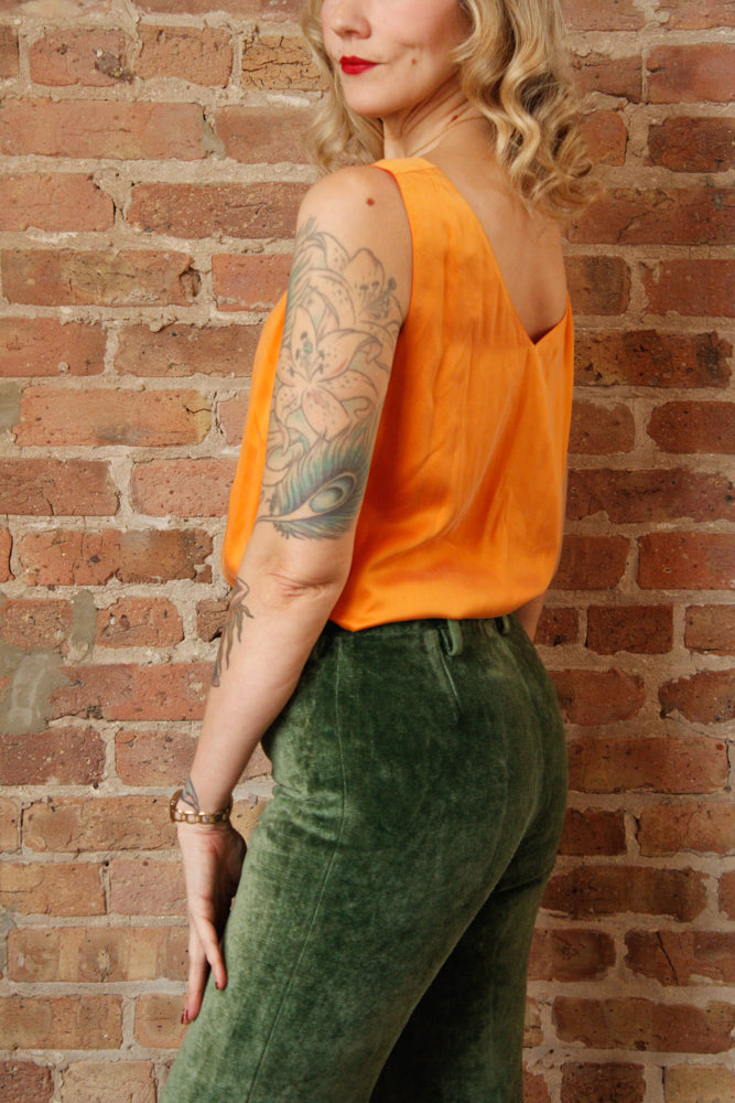 1970s Bonwit Teller Green Velvet Corduroy Low Rise Pant - 32" (Fits a Small)