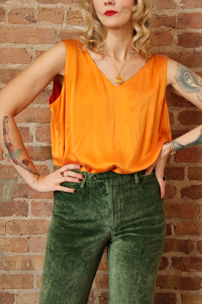 1970s Bonwit Teller Green Velvet Corduroy Low Rise Pant - 32" (Fits a Small) 