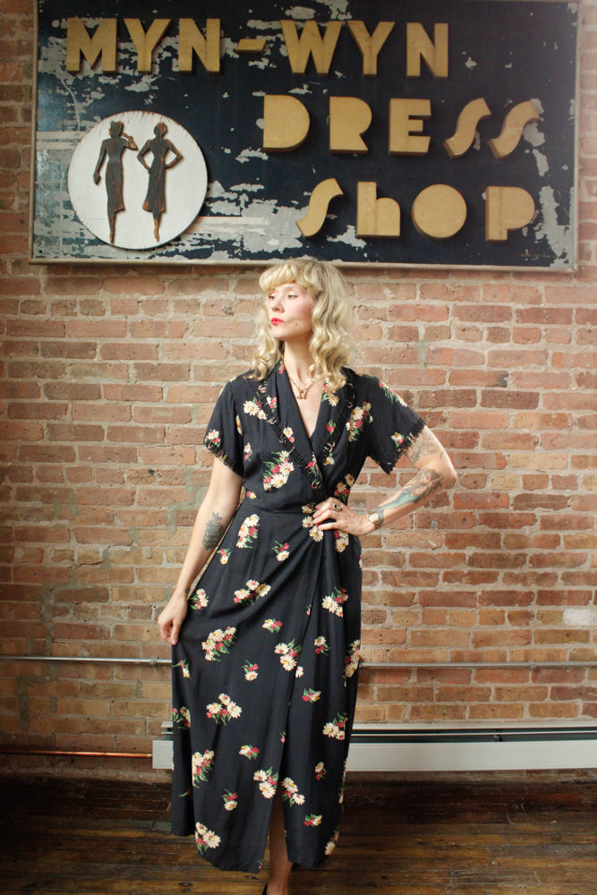 1940s Floral Rayon Wrap Dress - Small