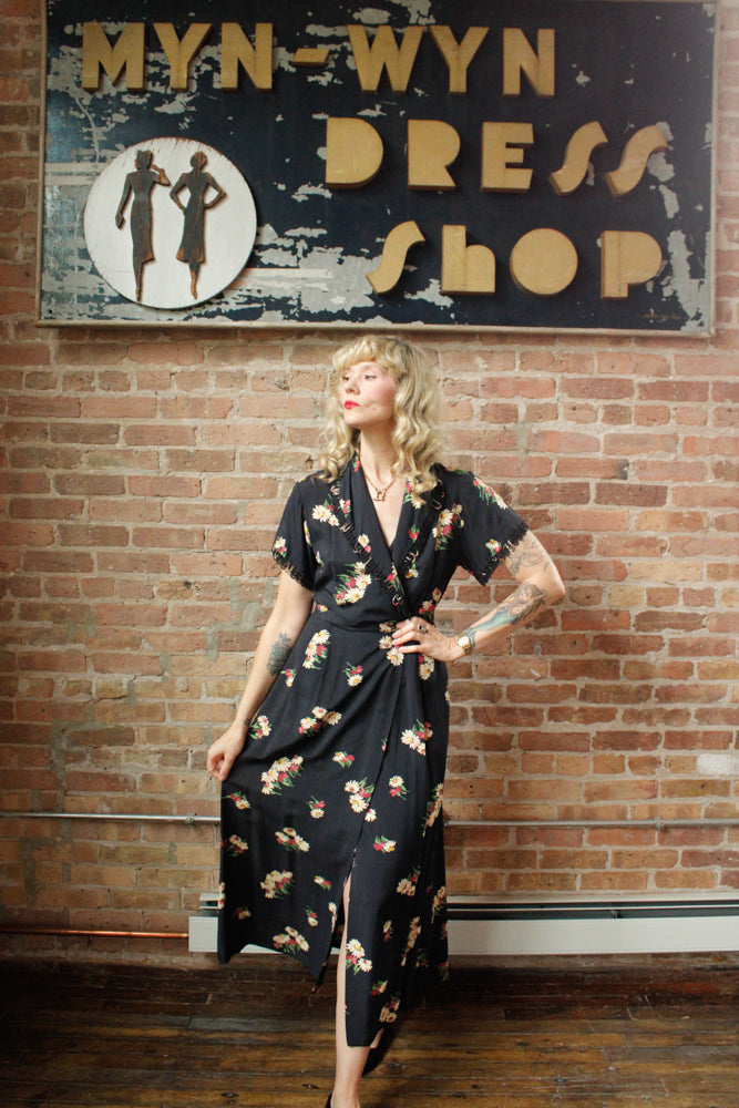 1940s Floral Rayon Wrap Dress - Small