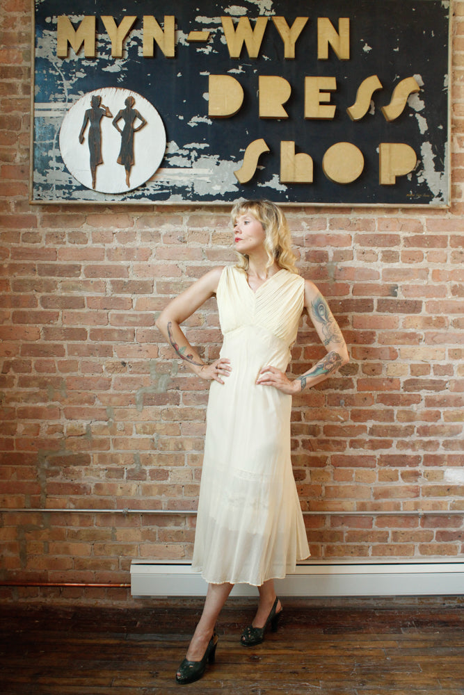 1930s Nude Silk Chiffon Bias Cut Gown - S/M