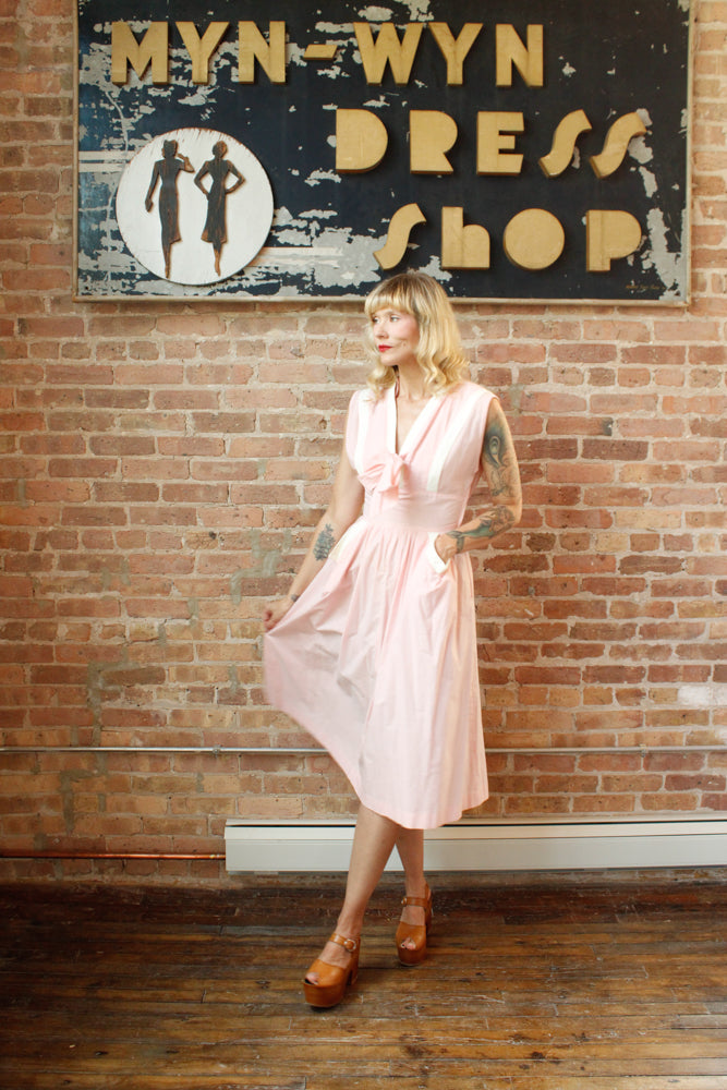 1950s Pink Pretty Bow Dress - S/M