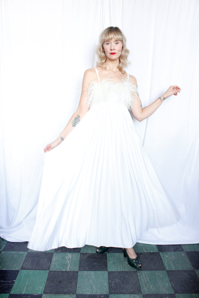 1970s Oggee Feather White Gown - Small