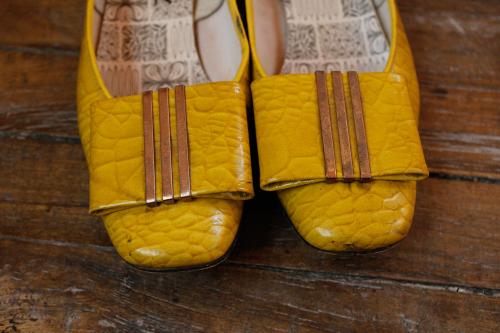 1960s Yellow Patent Leather Heels - 8.5 M