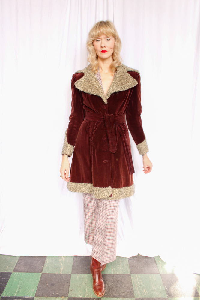 1930s Plum Velvet Belted Coat with Faux Persian Lamb Wool Trim - Small