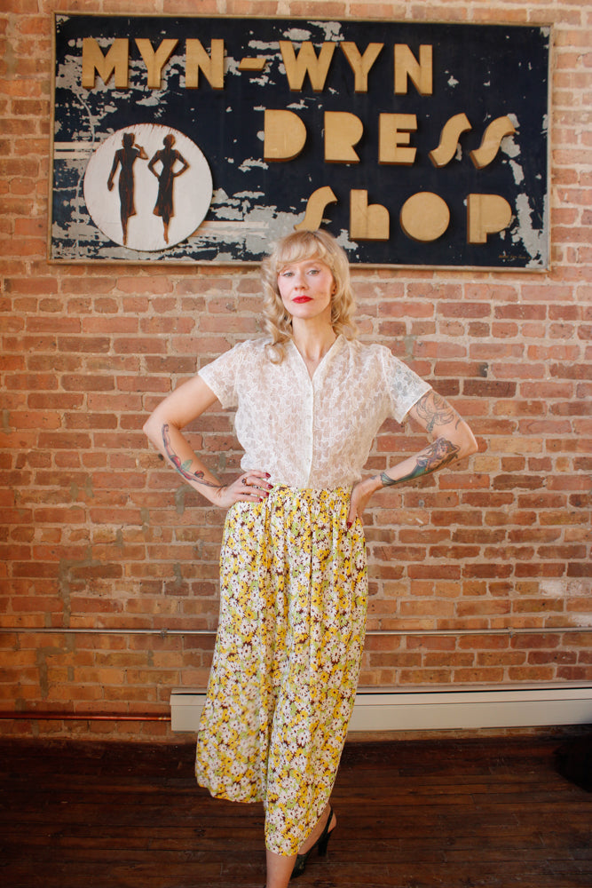 1950s Sheer Embroidered Clover Blouse - Large