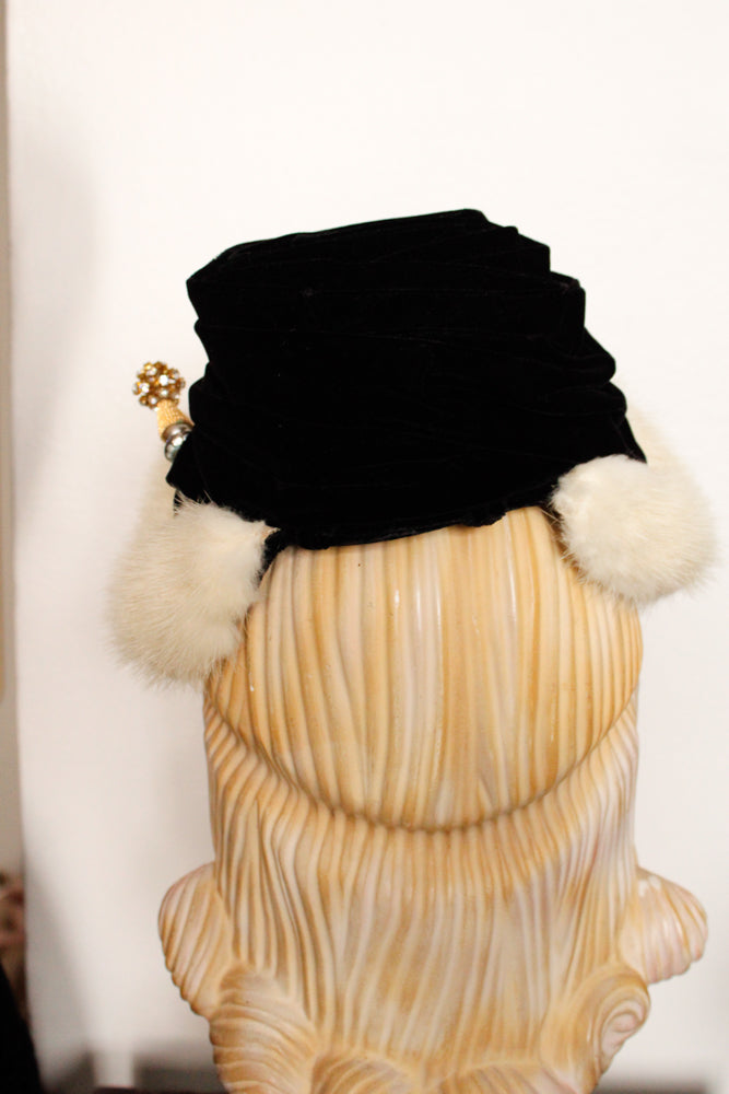 1940s Black Velvet & Ermine Hat