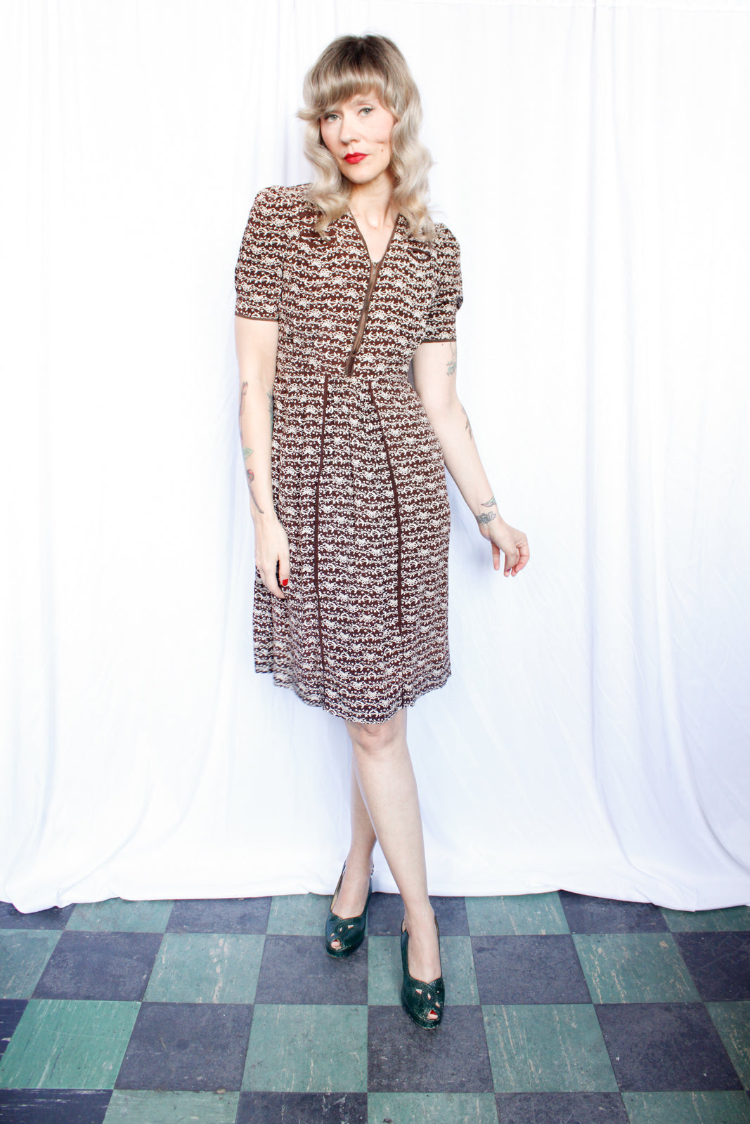 1930s L'Aiglon Brown & White Floral Puff Sleeve Dress - S/M